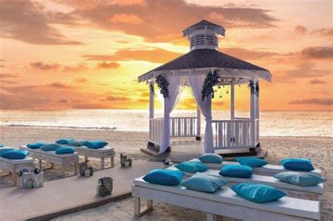 westin grand cayman  mile beach resort spa  cayman islands