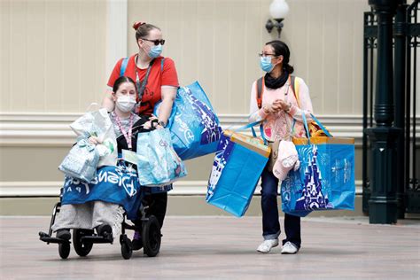 Visitors Leaves Disneyland Paris With Bags Full Of