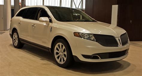 lincoln mkt test drive review cargurus