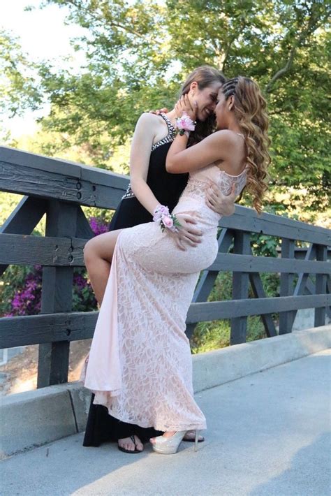 Pin By Kelsey Demand On Lesbian Prom Prom Photos Prom Photoshoot Prom