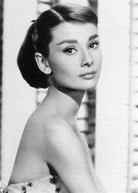 audrey hepburn hairstyle classic updo hairstyles for women maquillage