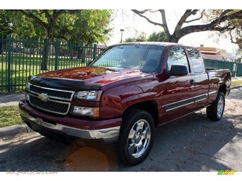chevrolet silverado  classic  extended cab   sport red