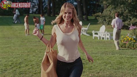 Alice Eve Nuda In Sex And The City 2