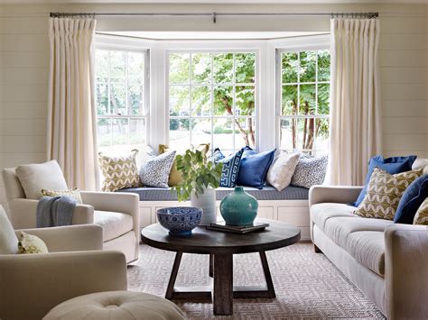 interesting living room  bay window designs       outdoor views