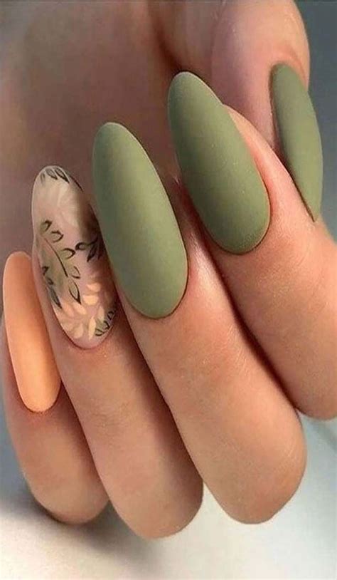 Stunning Nail Calm For Winter Fashion Cleverstyling Fall Nail Art