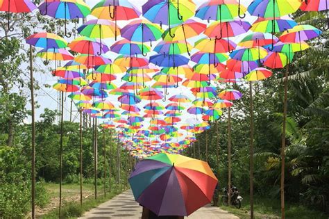 rainbow umbrellas  comval hope  lure instagram crowd abs cbn news