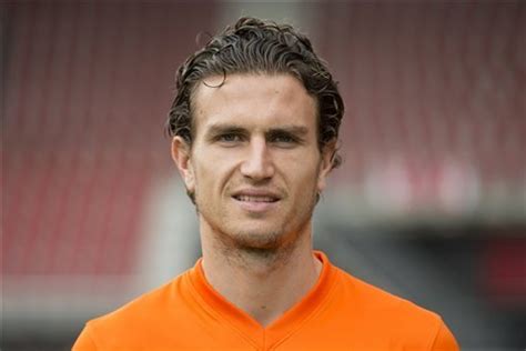 4 Reasons Why Daryl Janmaat Will Be A Huge Player For Newcastle United