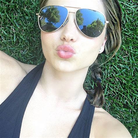 Miranda Kerr Blew A Kiss To Her Fans In This Cute Selfie Sunsets