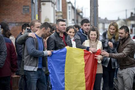 thousands of romanians queue in portsmouth to vote in