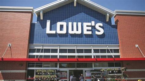 lowes ceos compensation  doubles  pandemic sales soar wsoc tv