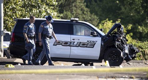 police id officer killed in car chase in washington state