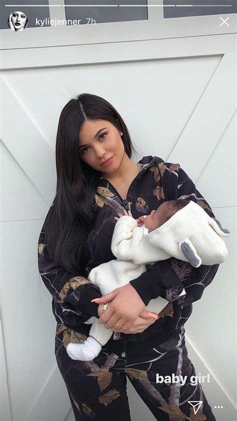 Kylie Jenner Shares Daughter Stormi First Full Snap
