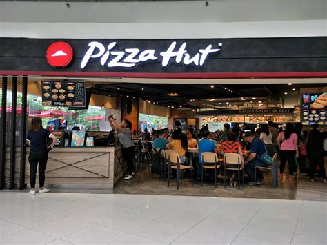 pizza hut opens  flagship store  sm mall  asia  kitchen goddess files