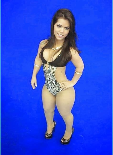 sexy brazilian midget karina lemos 8 pics