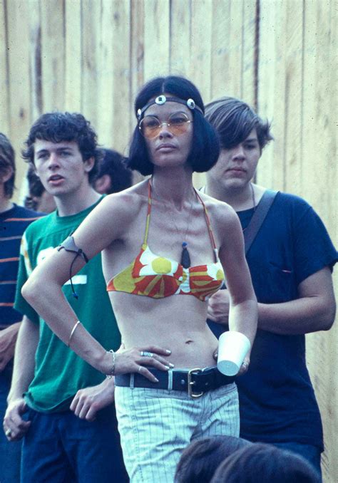 [trending] Girls From Woodstock 1969 Show The Origin Of