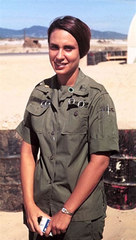 30 Portrait Photos Of Beautiful Women Of The U S Army