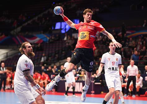 spain  good  defence  ehf european mens handball championship