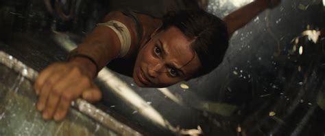 Tomb Raider Clips Alicia Vikander Recreates Scenes From