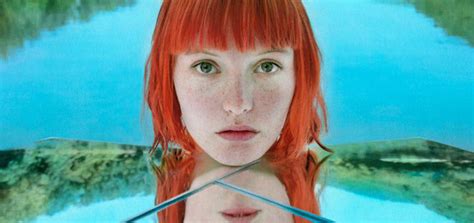 umpg signs kacy hill to exclusive global publishing deal