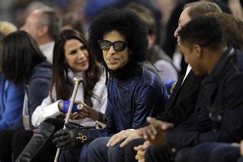 prince makes appearance at warriors game sfgate
