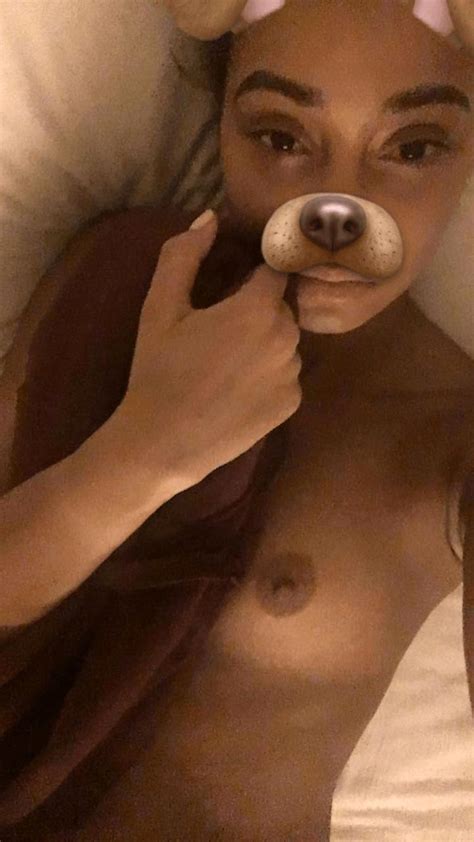 leigh anne pinnock nude and sexy ultimate collection