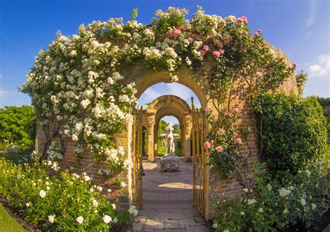 Whats On In June At Hever Castle And Gardens A Summer To