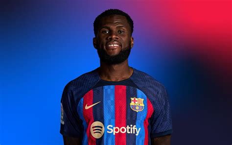 kessie doesnt   leave barca  offers  england italy