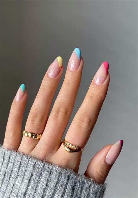 amazing almond nail design    almond nails designs