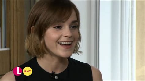 Watch Embarrassed Emma Watson S Reaction When Tv