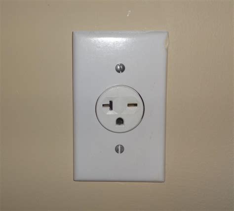 exist usa    outlet converter