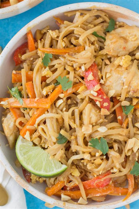 healthy chicken pad thai  clean eating couple