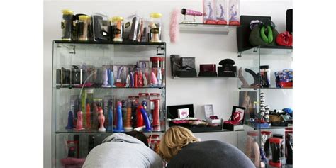 trop proche d une école une boutique de sex toys condamnée