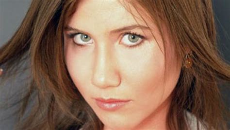 Ex Officer Convicted Of Betraying Anna Chapman Russian Spy Ring Cbs News