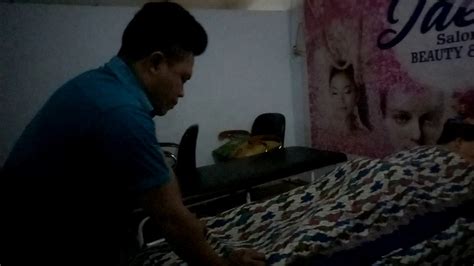 Spa Therapist Balinese Massage Youtube