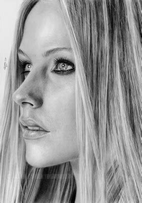 facts   ultra realistic female pencil drawings
