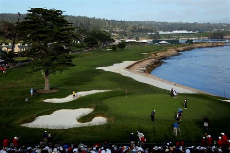 pebble beach images  facts  famous golf links