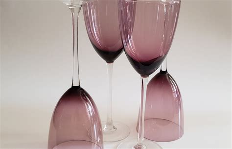 Vintage Amethyst Wine Glasses Hand Blown Set Of Four Wine Etsy Wine