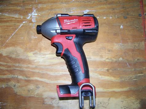 milwaukee  cordless combo kit review   tools  action