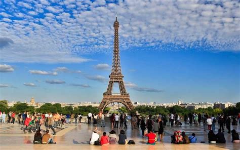 vive le tourisme france is still the world s most popular country