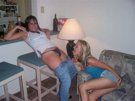 photos of sluts drunk and naked while playing games pichunter