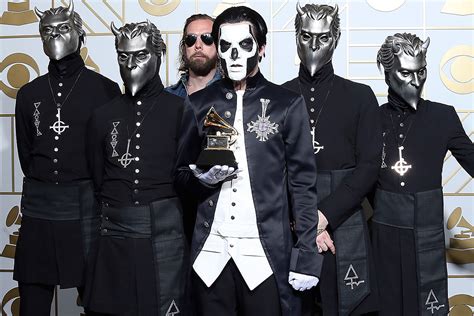 unmasked ghost frontman  grammy meant  world