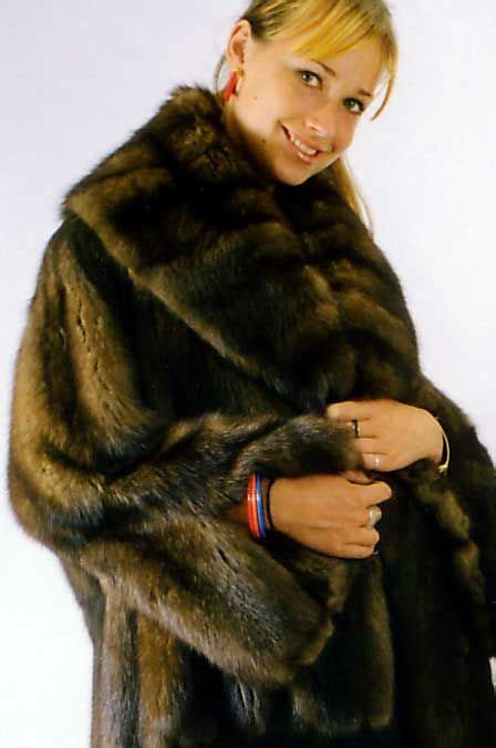 pin by elmo vicavary on sable and marten fur coat coat fur