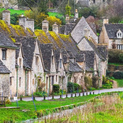 cotswolds day trip  london  train  itinerary trainline