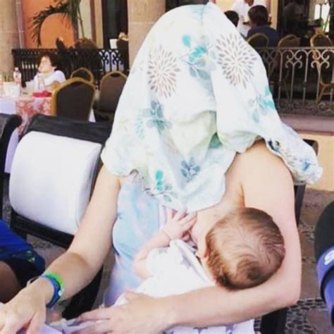 she was told to cover up while breastfeeding 🤣👍 we freaking love her