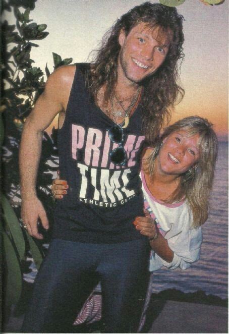 Jon Bon Jovi And Samantha Foxx November 1986 Chicas Con Estilo Swag