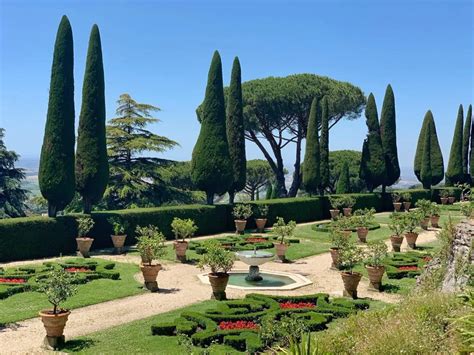 castel gandolfo  papal palace  gardens