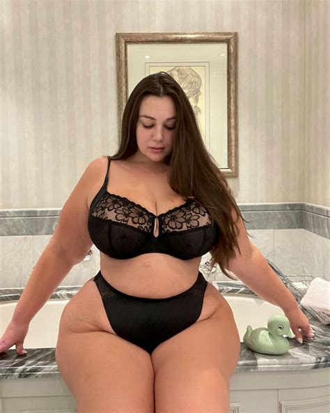 Plus Size Model Flaunts Curves In Lingerie To Show Fat Bodies Are