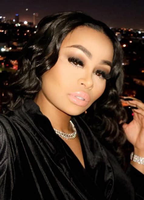 Blac Chyna Is Now Dating An 18 Year Old The Hollywood Gossip
