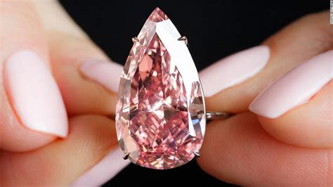14 Carat Oppenheimer Blue Diamond Earns World S Most Expensive Title
