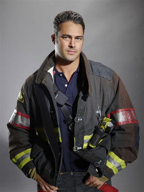 I Like To Watch Tv Chicago Fire Cast Photos Season 4